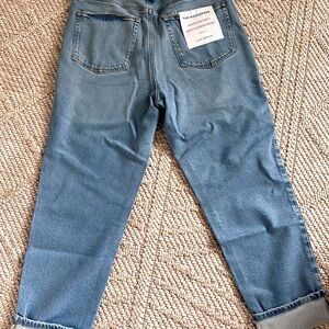 High rise relaxed fit, tapered leg tummy tech inseam 28